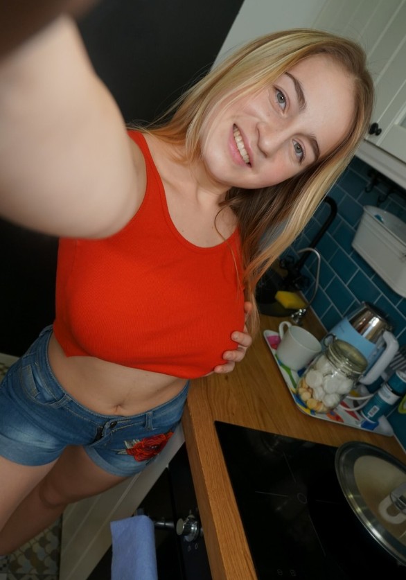 Acacia Mature Female,Bisexual,Tall,Blonde,DD cup